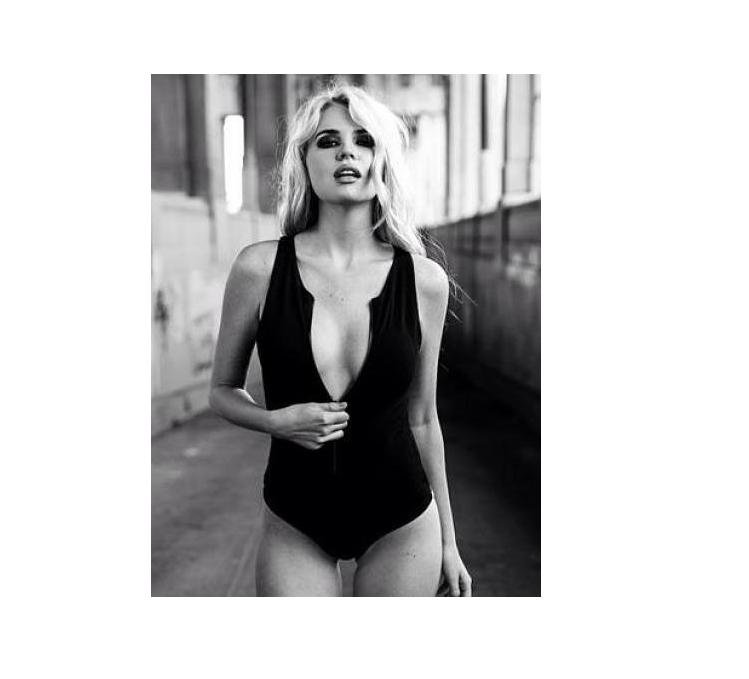 Kayslee Collins  Photoshoot