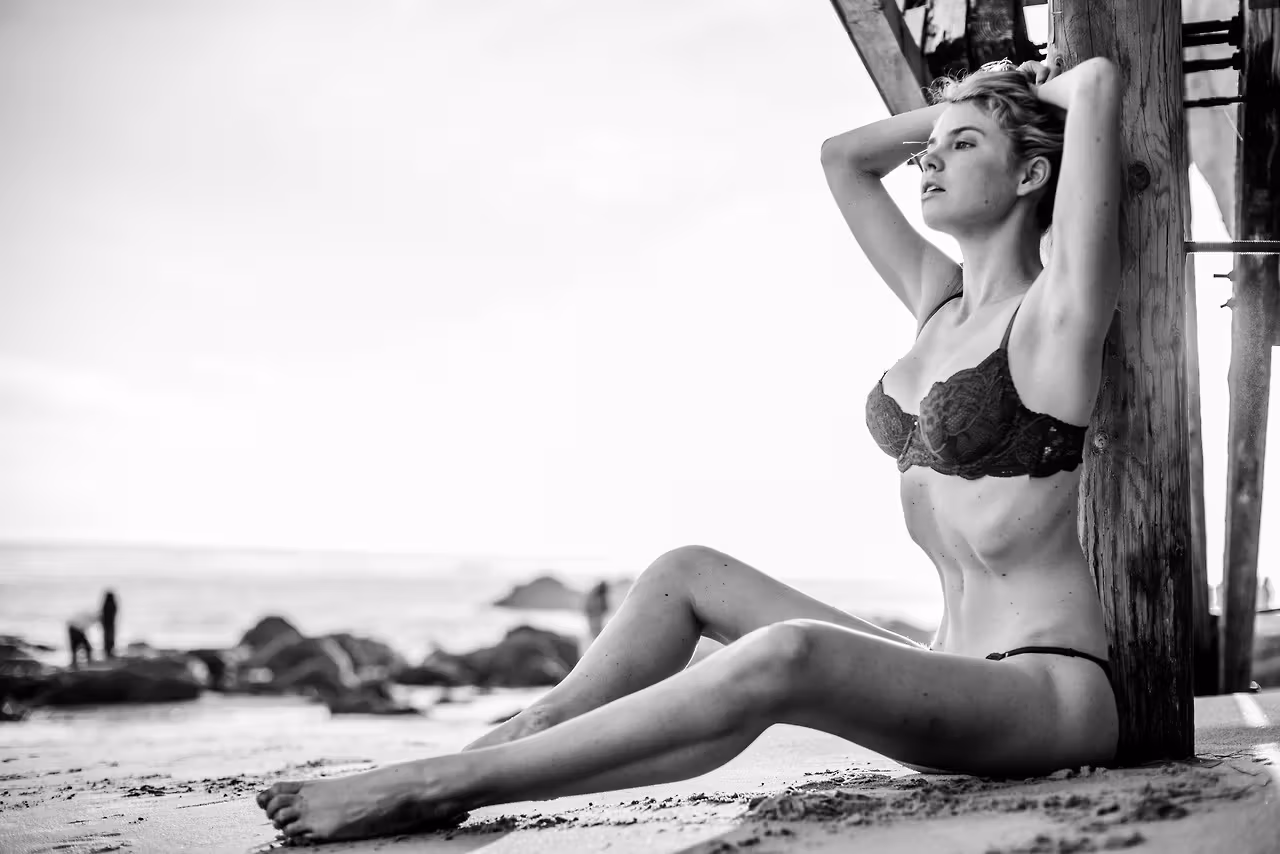 Kayslee Collins  Photoshoot