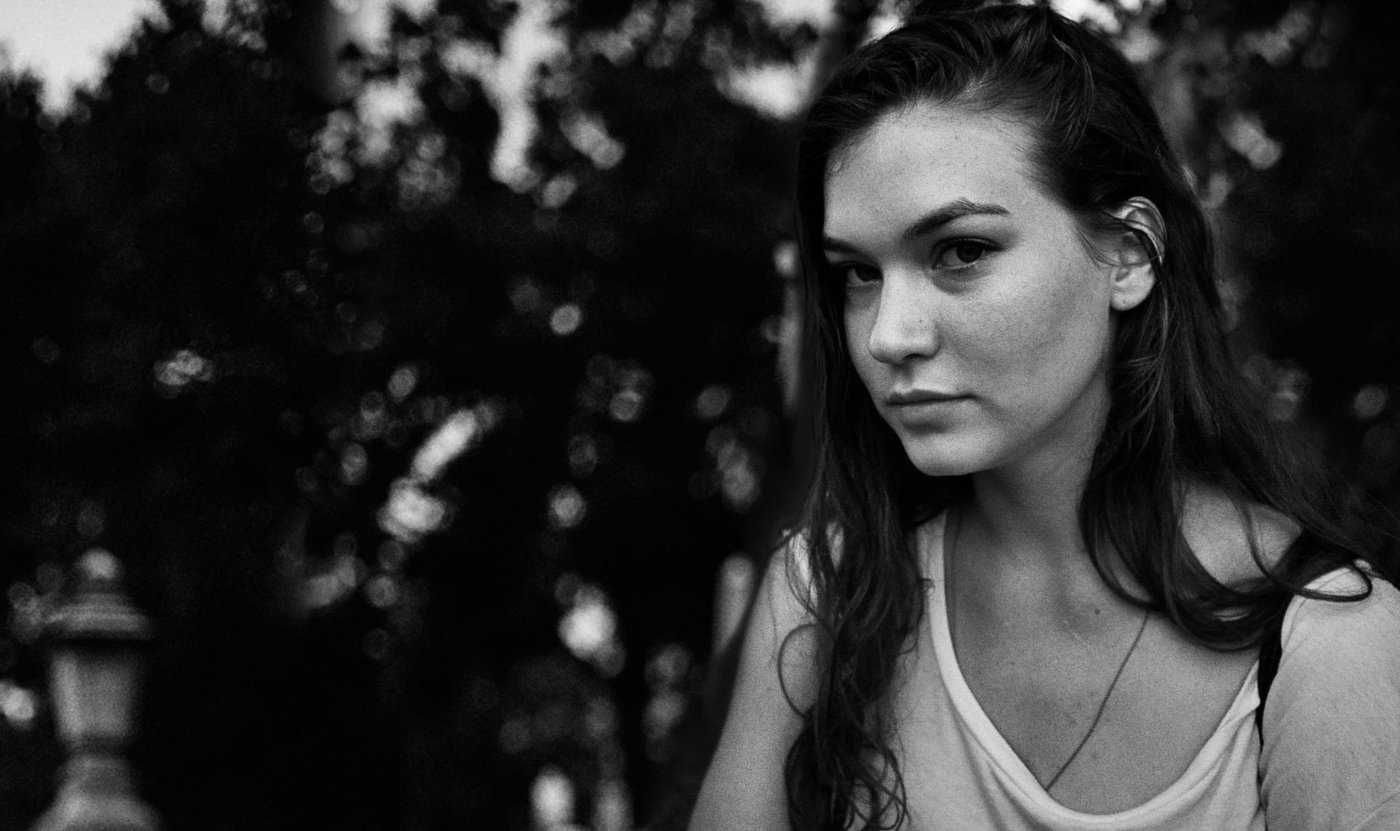 Hannah Gross  Photoshoot