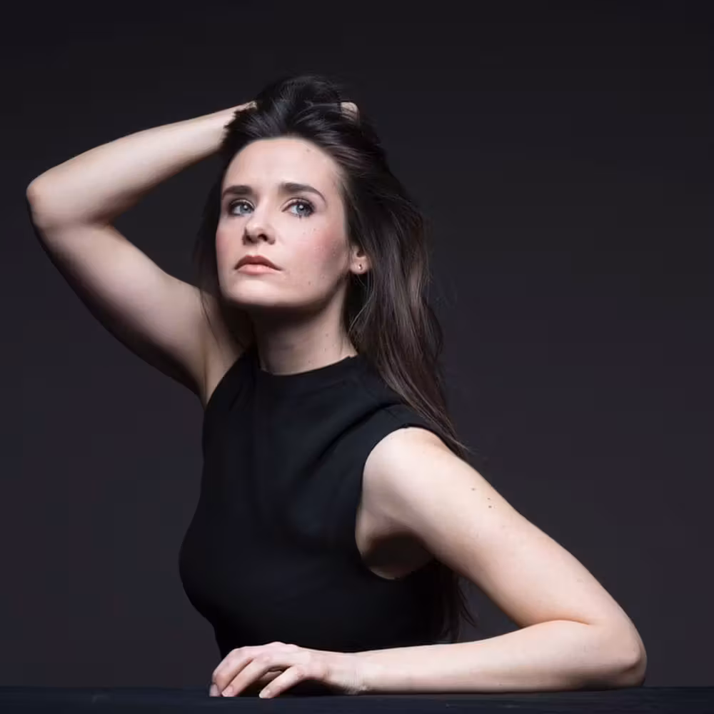 Kátya Tompos  Photoshoot