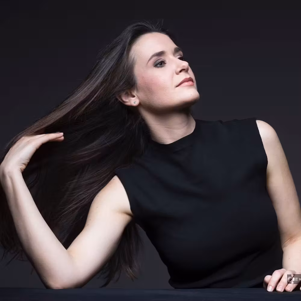 Kátya Tompos  Photoshoot