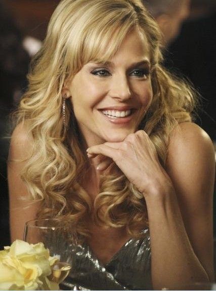 Julie Benz Sexy and Hottest Photos , Latest Pics
