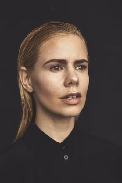 Julie Zangenberg  Photoshoot