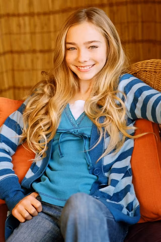 Kelsey Batelaan  Photoshoot