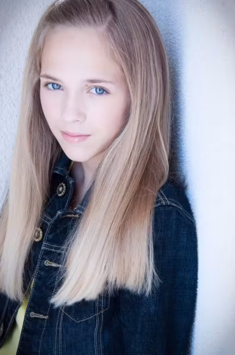 Kendall Applegate  Photoshoot