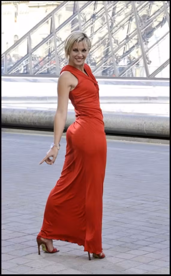 Lorie Pester  Photoshoot