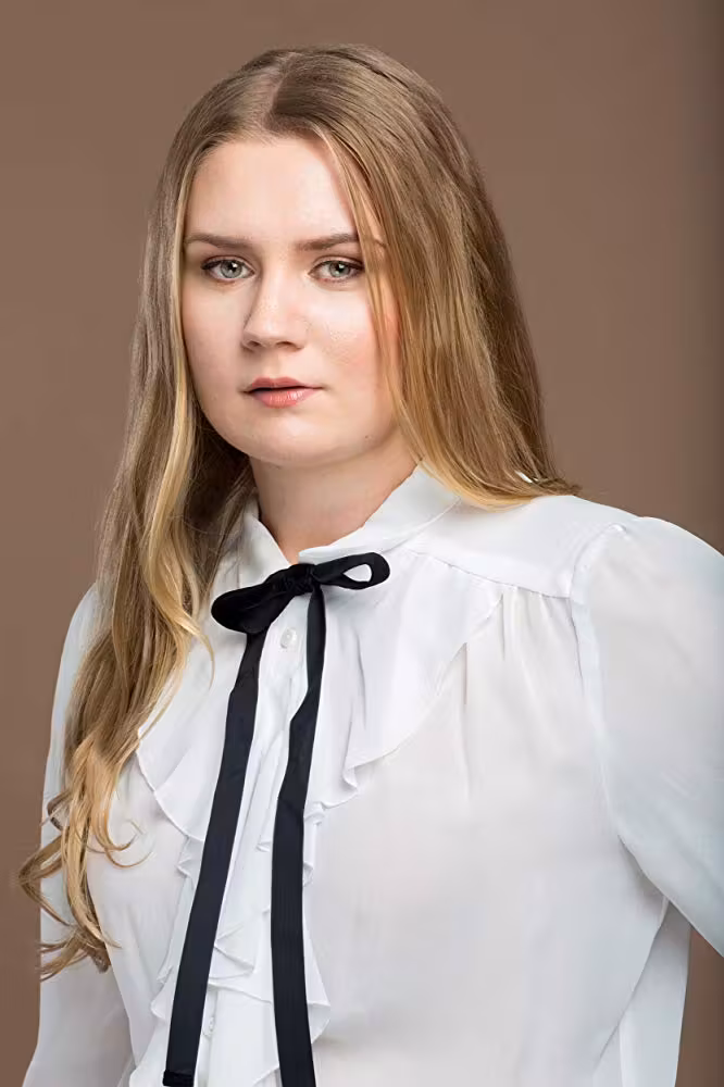 Natalie Minnevik  Photoshoot