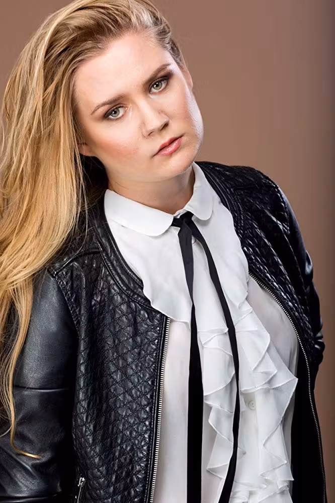 Natalie Minnevik  Photoshoot