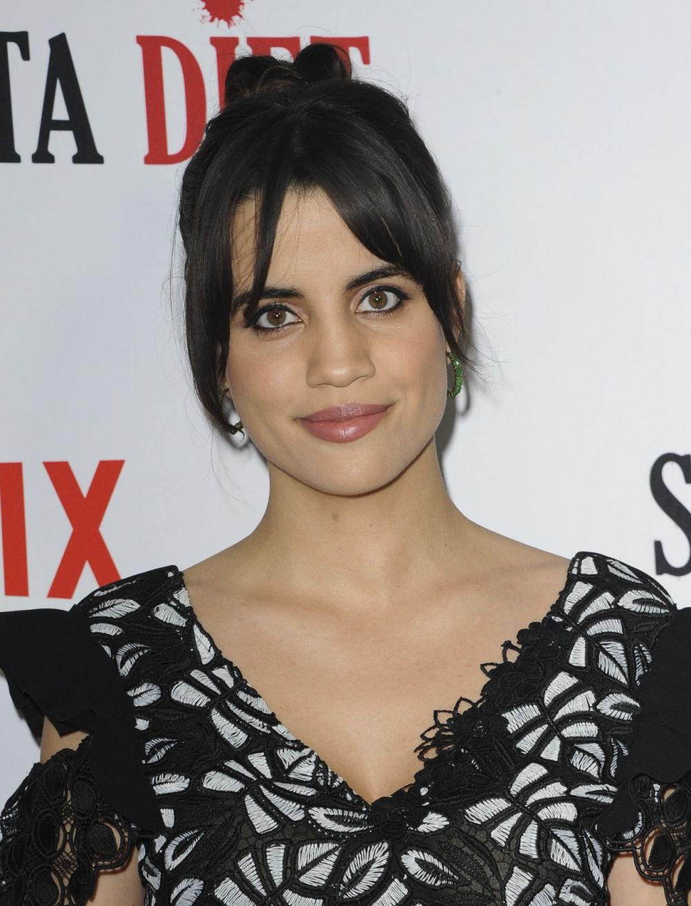 Natalie Morales Sexy and Hottest Photos , Latest Pics