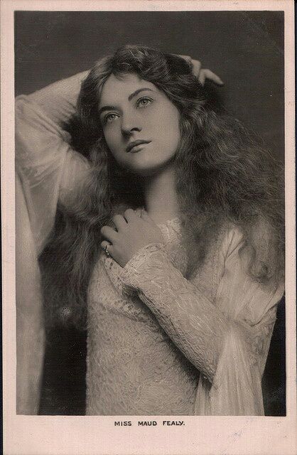 Maude Fealy Sexy and Hottest Photos , Latest Pics