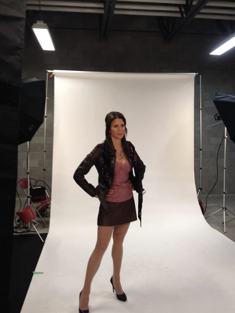 Lara Daans  Photoshoot