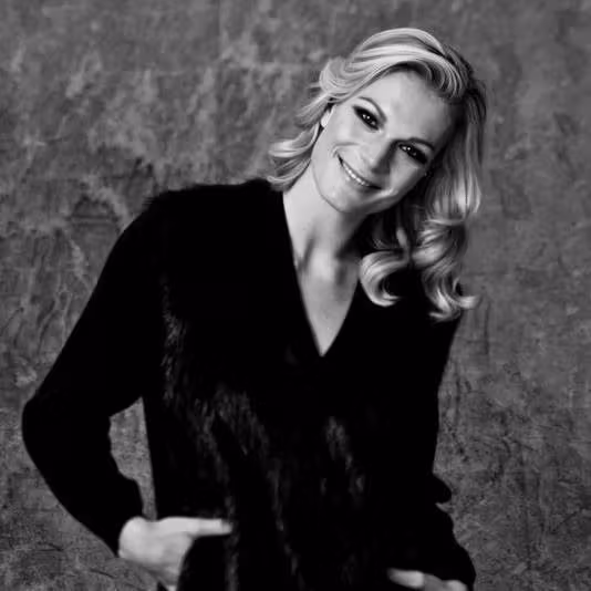 Maria HöflRiesch  Photoshoot