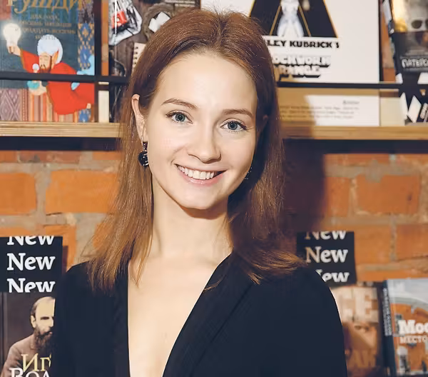 Mariya Lugovaya  Photoshoot