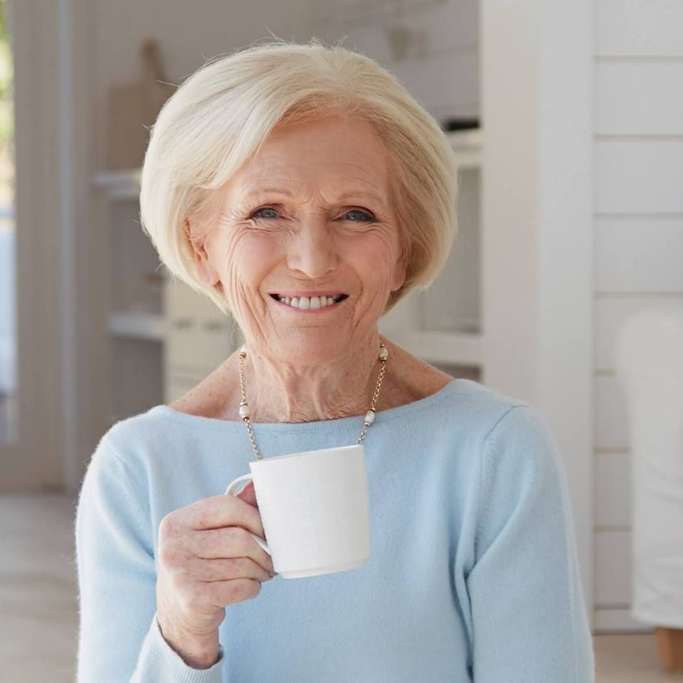 Mary Berry Sexy and Hottest Photos , Latest Pics