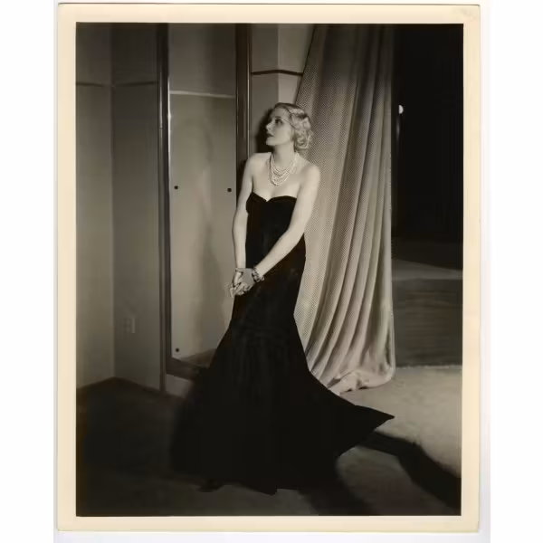 Mary Nolan  Photoshoot