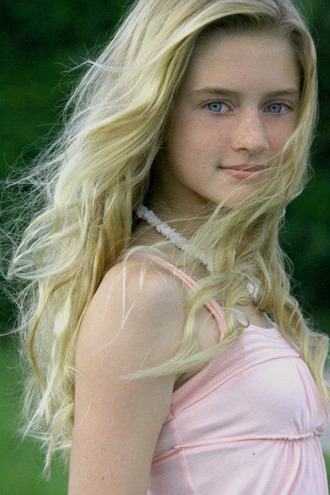 McKenna Knipe Sexy and Hottest Photos , Latest Pics