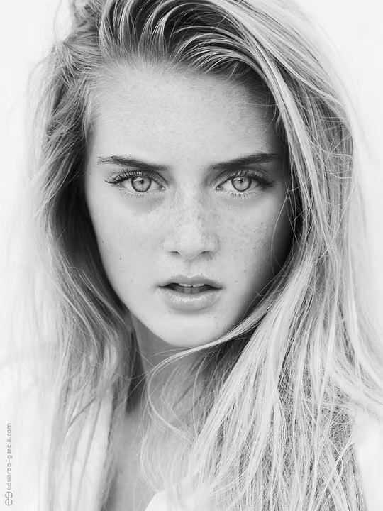 McKenna Knipe  Photoshoot