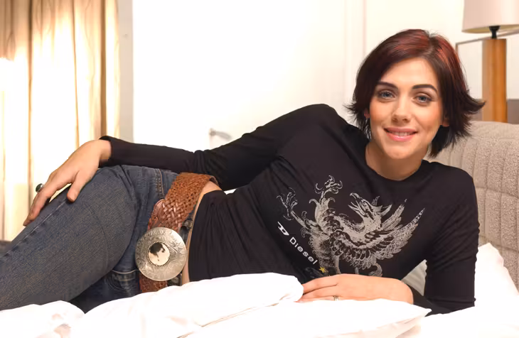 Neve McIntosh  Photoshoot