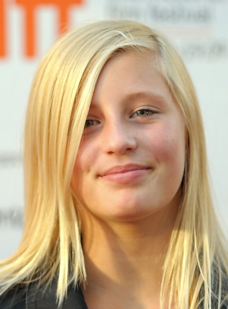 Luna Schweiger  Photoshoot