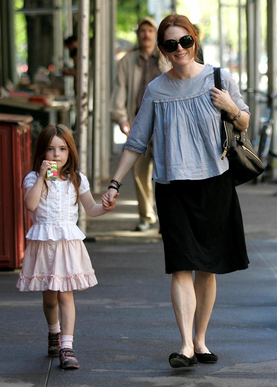 Liv Freundlich  Photoshoot