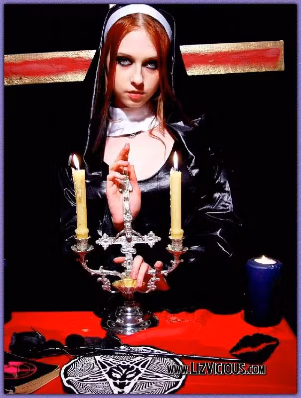 Liz Vicious  Photoshoot