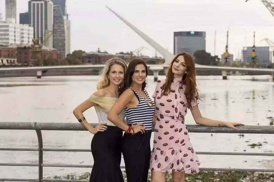 Michelle Batista  Photoshoot