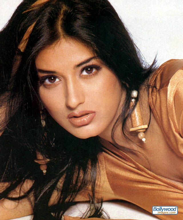 Sonali Bendre Sexy and Hottest Photos , Latest Pics