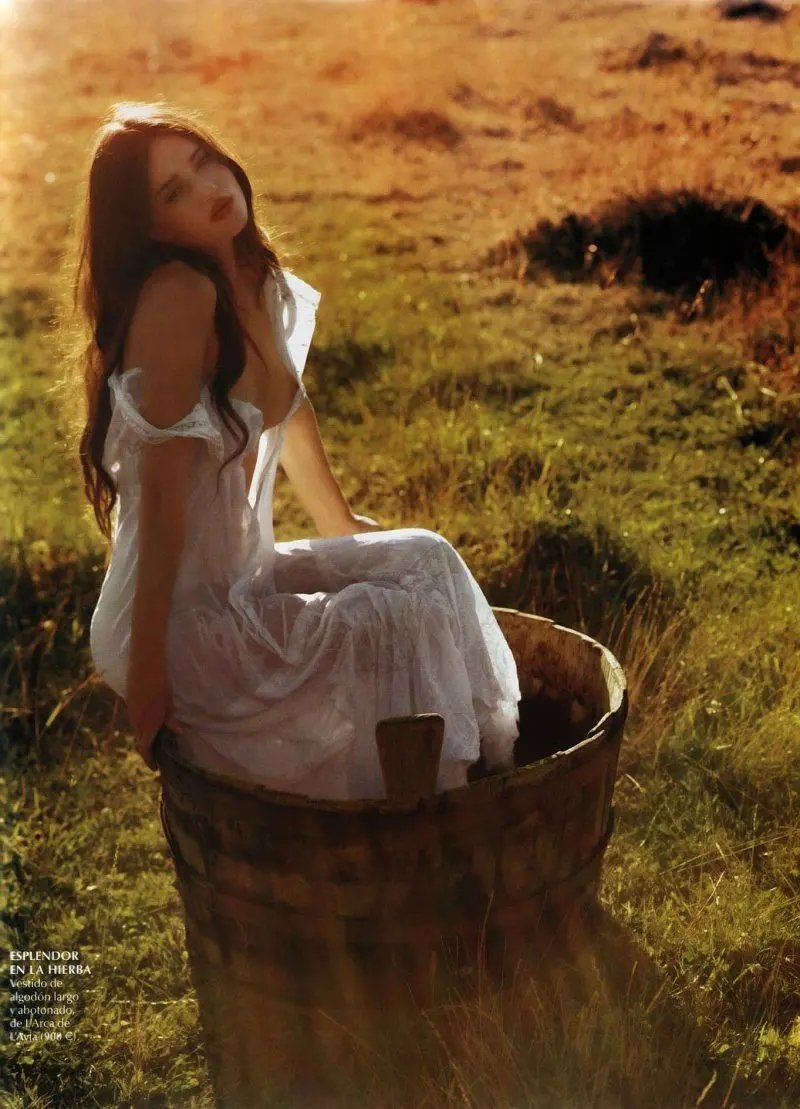 Rosie HuntingtonWhiteley  Photoshoot
