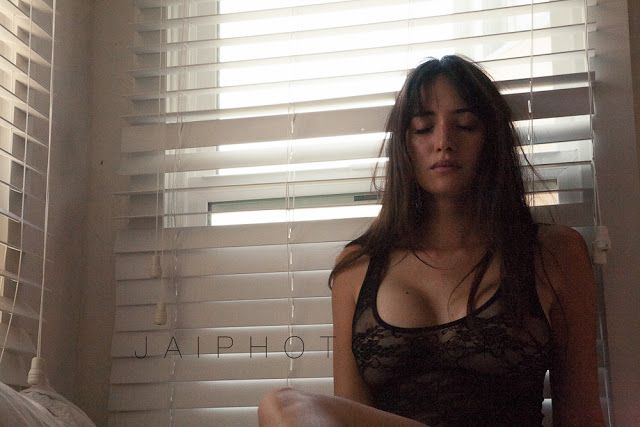 Sara Malakul Lane Sexy and Hottest Photos , Latest Pics