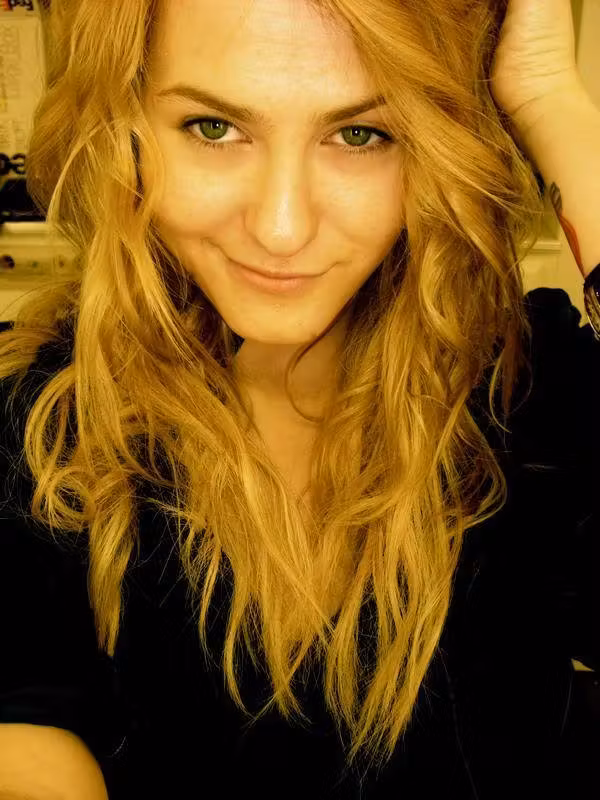 Scout TaylorCompton  Photoshoot