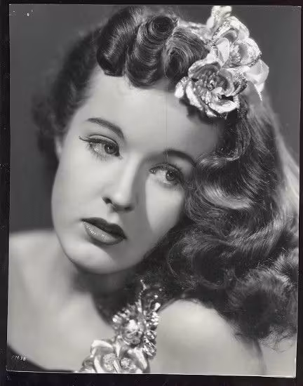 Peggy Moran  Photoshoot
