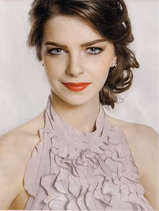 Pelin Karahan  Photoshoot