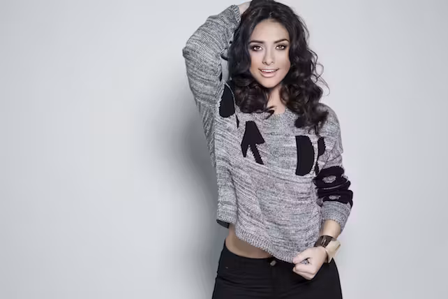 Renata Notni  Photoshoot