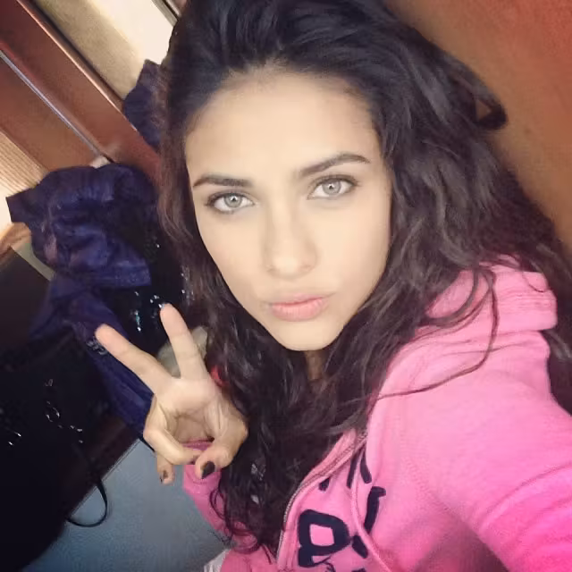 Renata Notni  Photoshoot