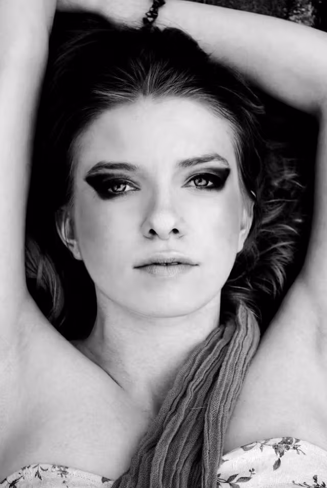 Rhiannon MollerTrotter  Photoshoot