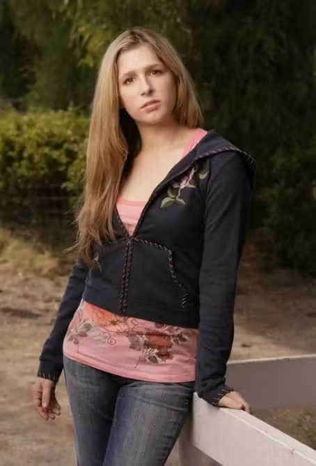 Shoshannah Stern  Photoshoot