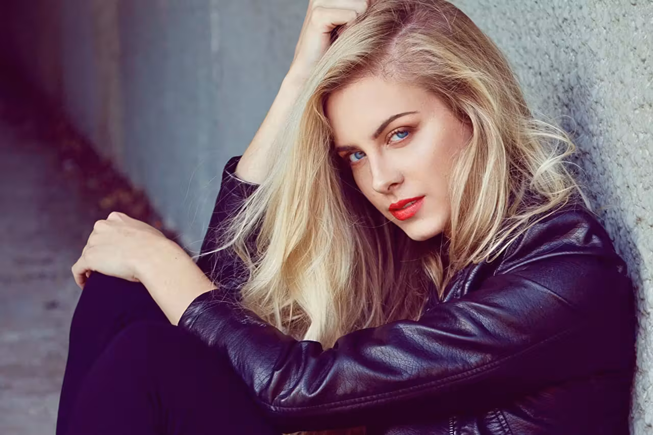 Taylor Kalupa  Photoshoot