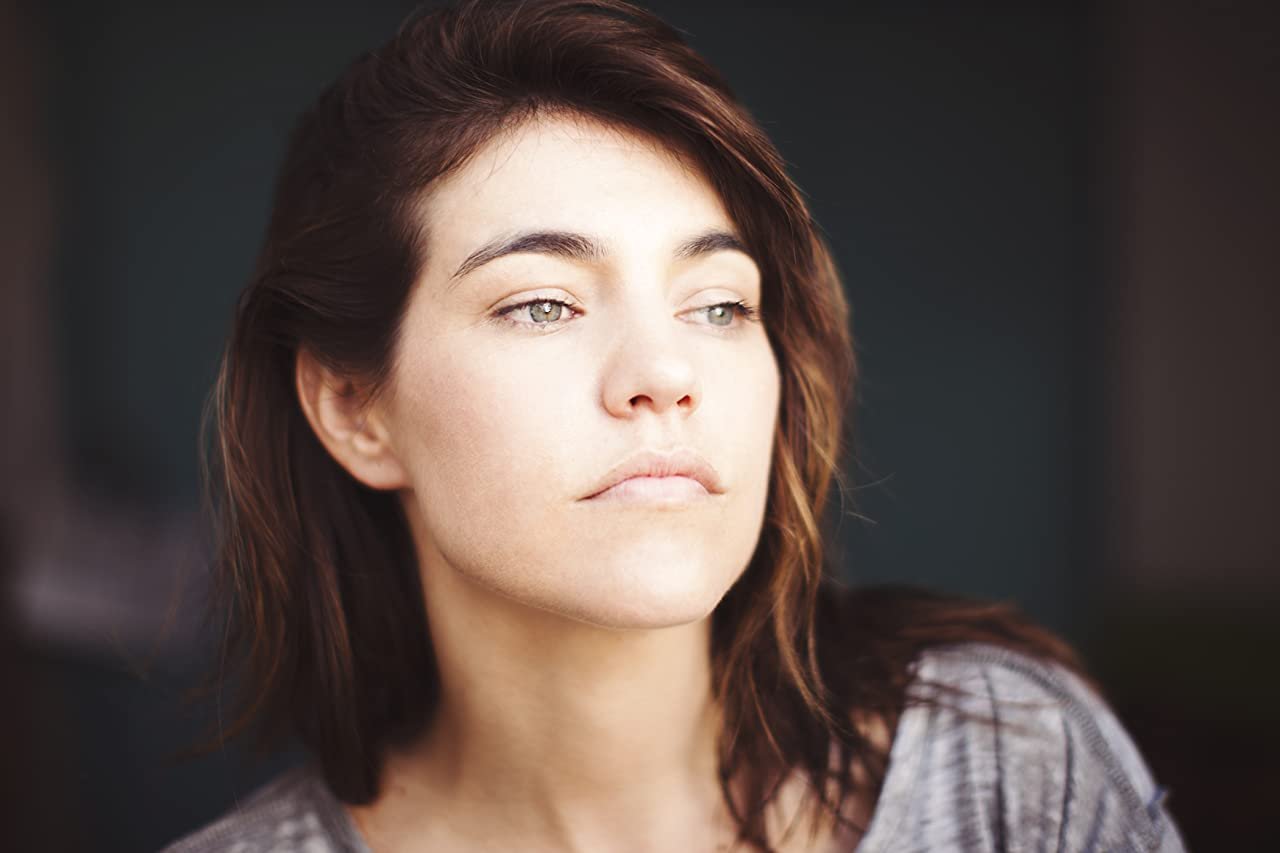 Victoria Maurette  Photoshoot