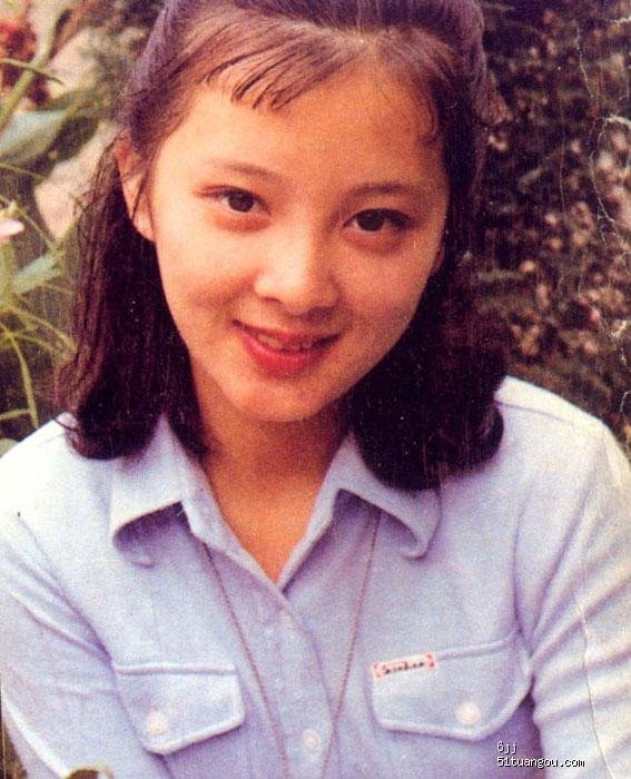 Ze-hong Hu  Photoshoot