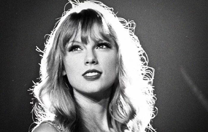 Taylor Swift  Photoshoot