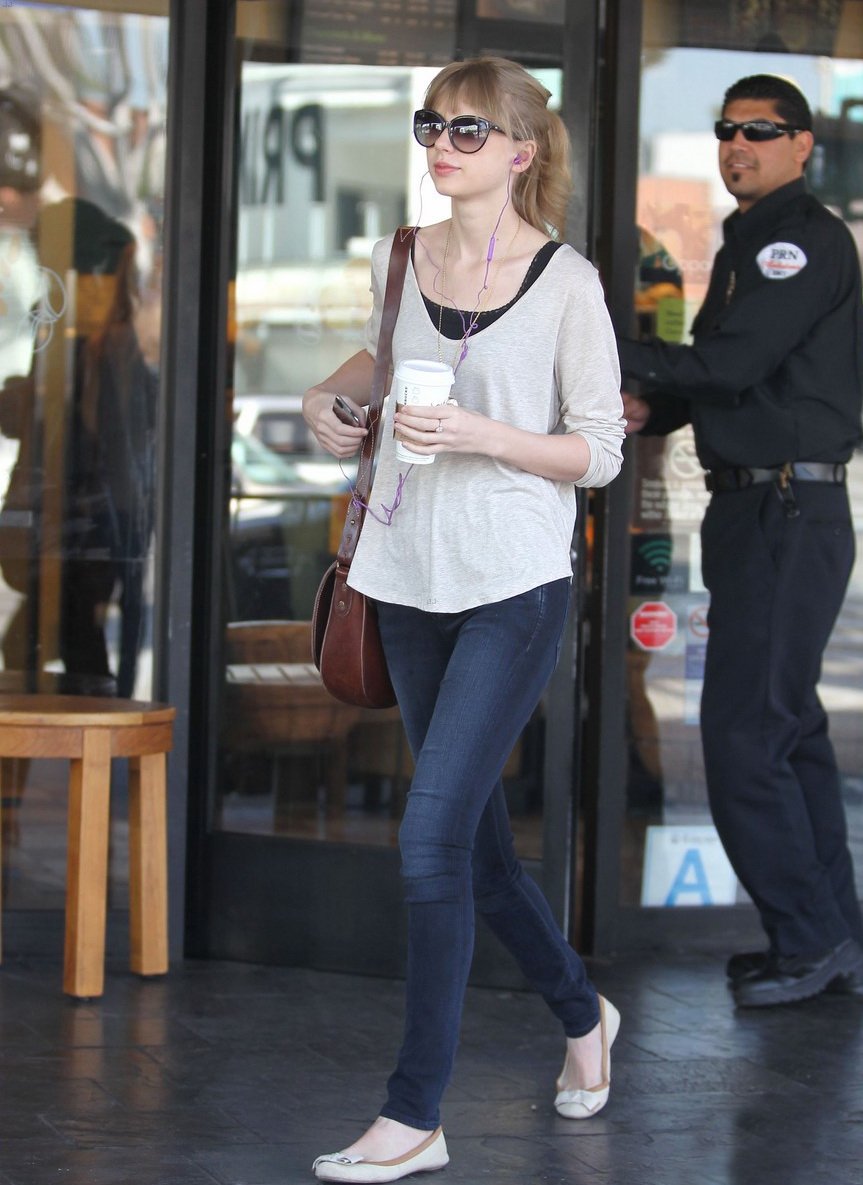 Taylor Swift  Photoshoot