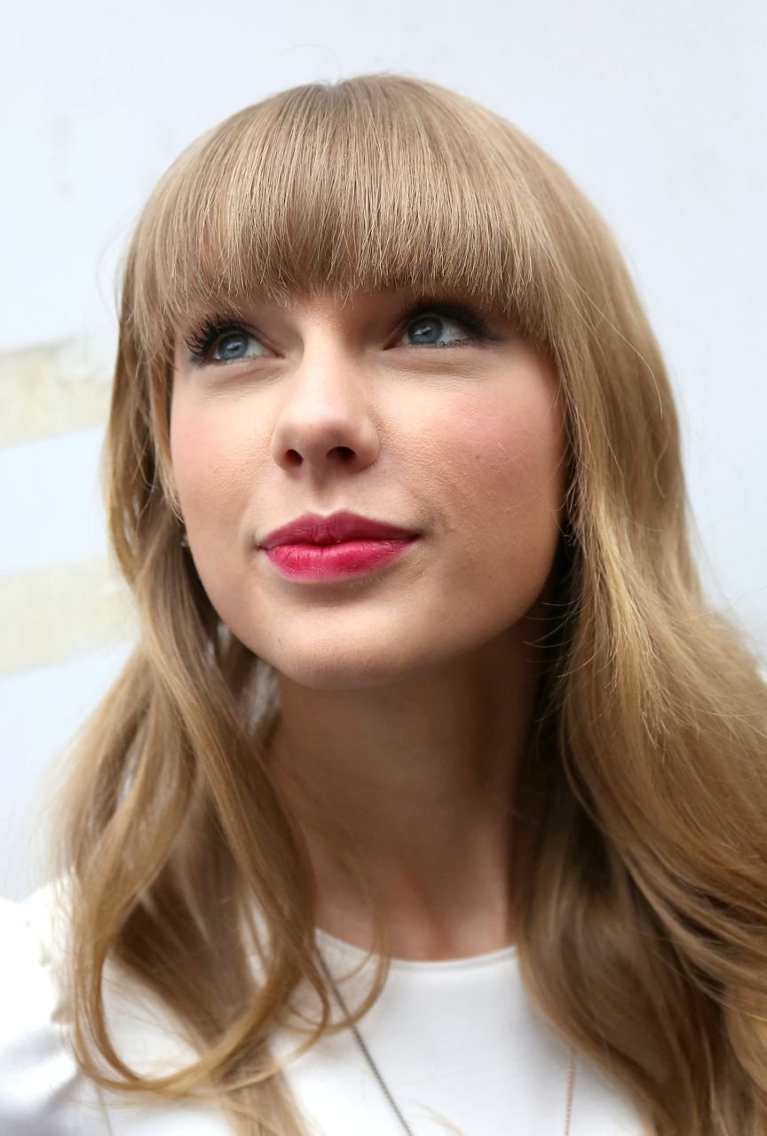 Taylor Swift  Photoshoot