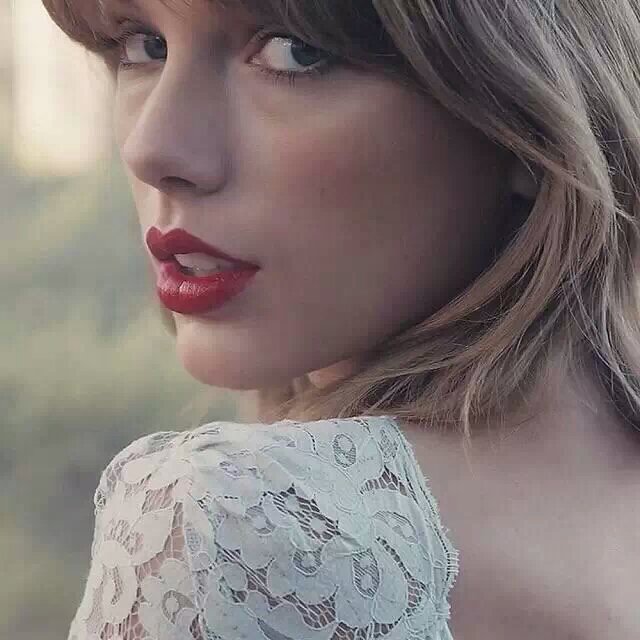 Taylor Swift  Photoshoot