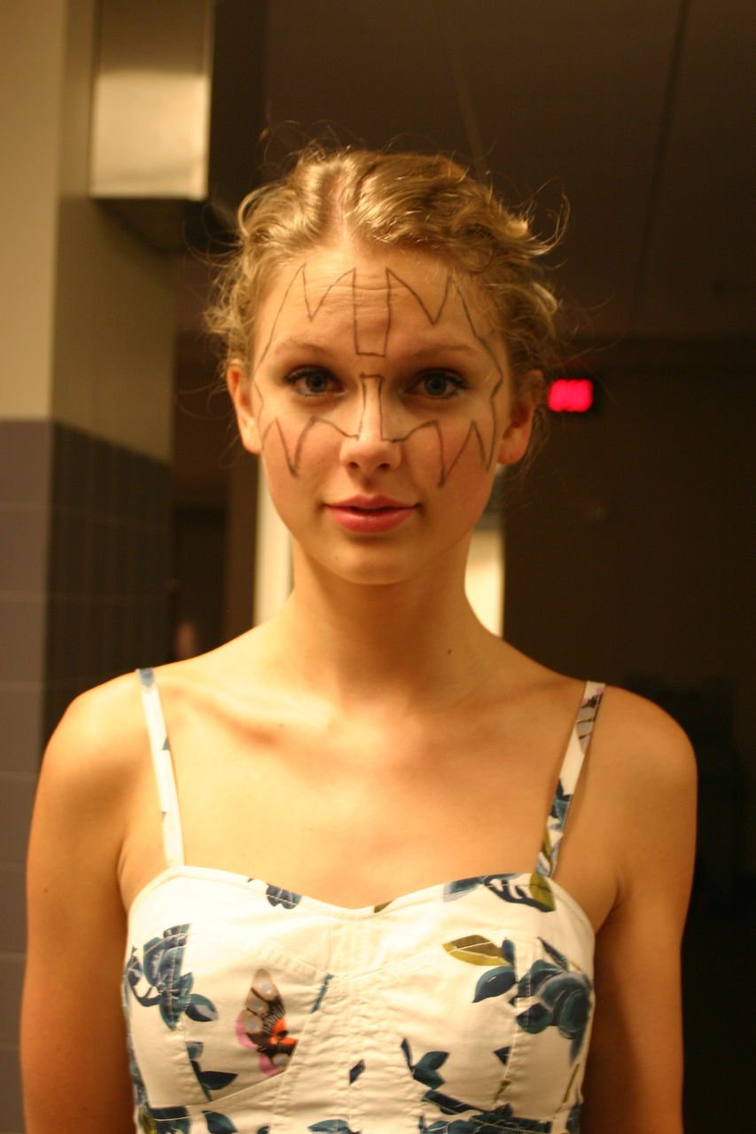 Taylor Swift  Photoshoot
