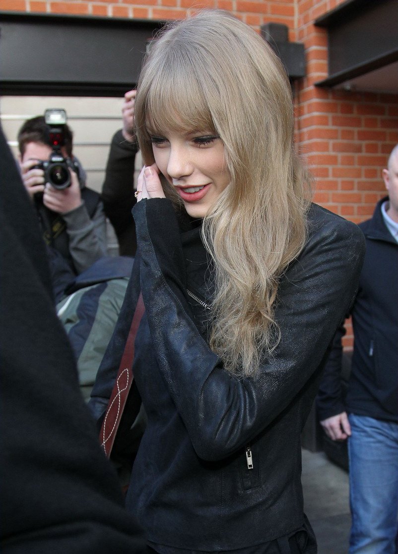 Taylor Swift  Photoshoot