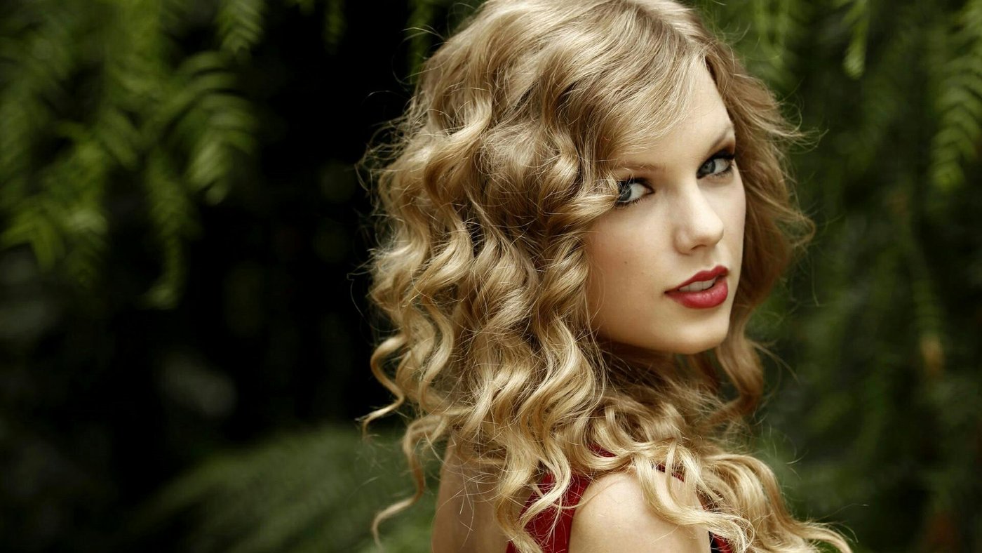 Taylor Swift  Photoshoot