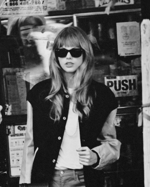 Taylor Swift  Photoshoot