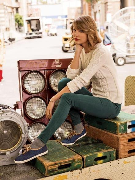 Taylor Swift  Photoshoot