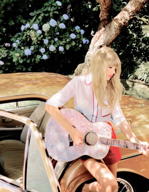 Taylor Swift  Photoshoot