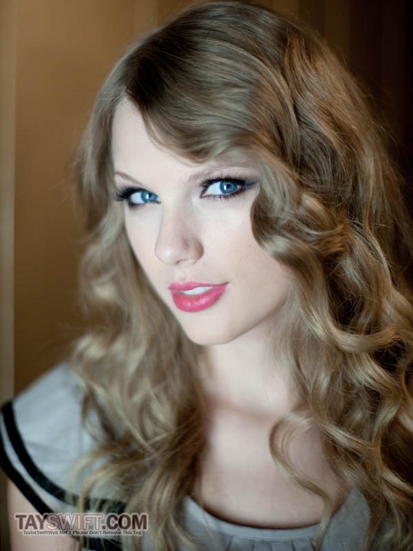 Taylor Swift  Photoshoot